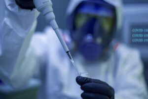Minas Gerais terá laboratório global de saúde com foco em vacinas e tratamentos com astronauta canadense