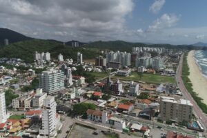 Mercado imobiliário do litoral norte de Santa Catarina atrai investidores brasileiros e internacionais