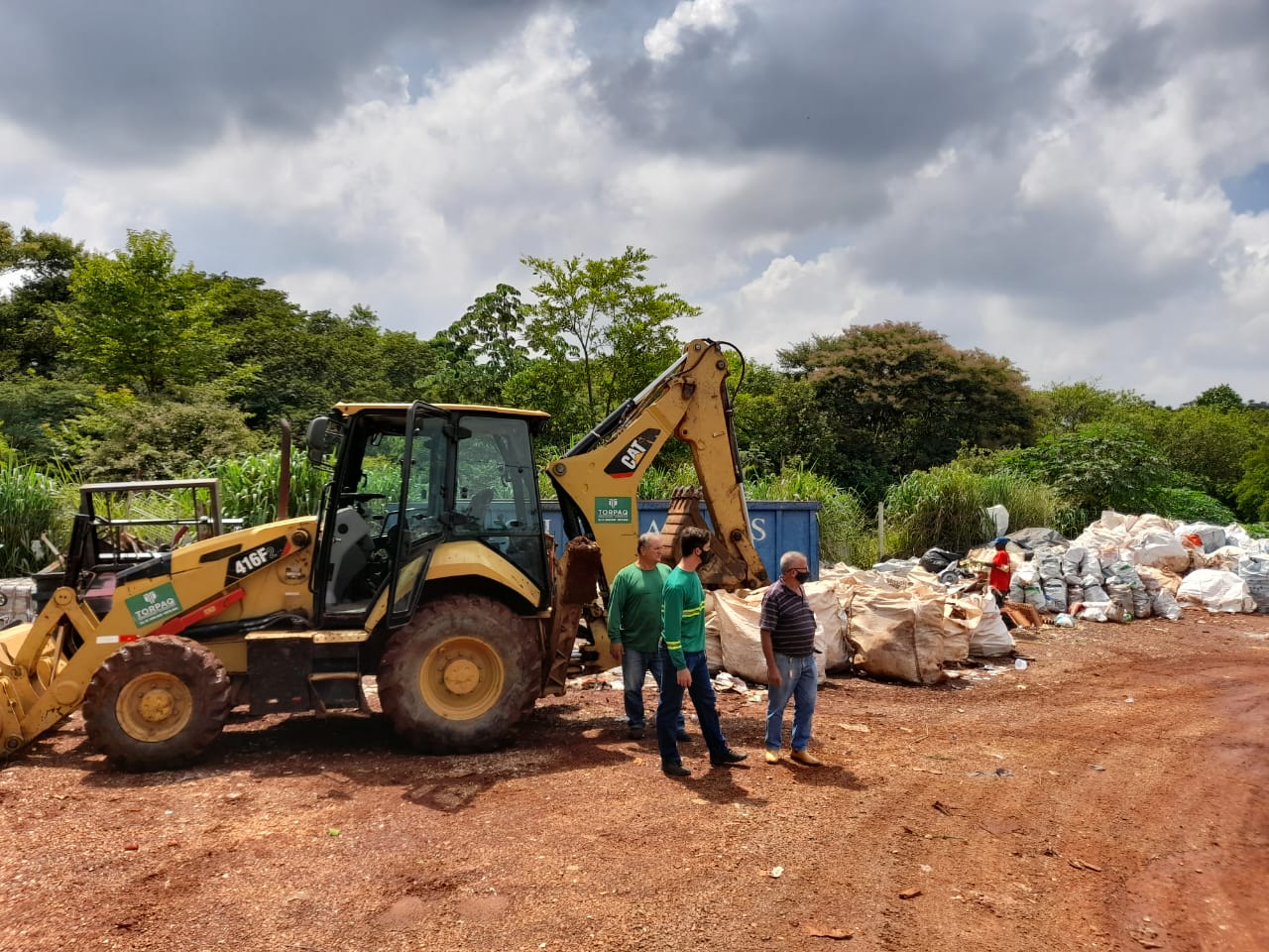 Começa limpeza em ecoponto de Iracemápolis