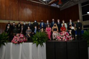 Mario Botion e Erika Tank participam de cerimônia de posse dos vereadores eleitos de Limeira