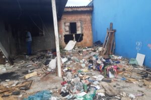 Prefeitura de Limeira realiza limpeza compulsória em imóvel no Alto do Flamboyant