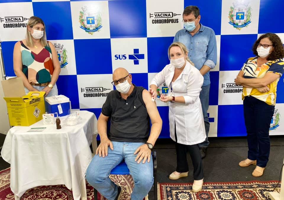 Primeiro morador de Cordeirópolis é vacinado contra Covid-19