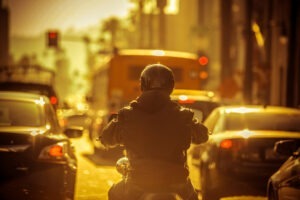 No Brasil, 98% das motos e 70% dos carros não têm seguro