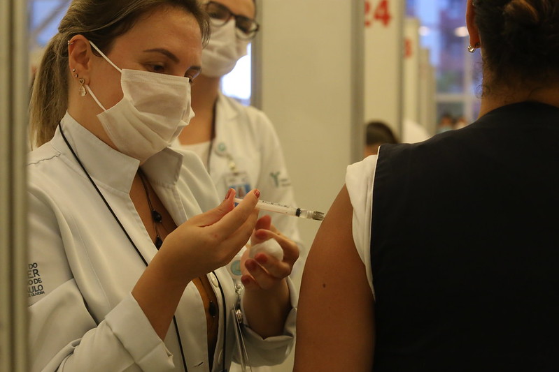 Limeira: agendamento para vacinação segue exclusivo para profissionais acima de 60 anos com CNES ativo