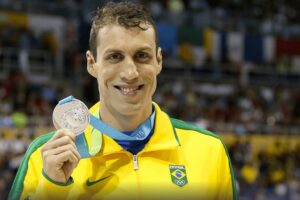 Deputado Murilo Félix propõe homenagem ao nadador limeirense Guilherme Guido