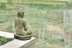 15 frases de Buda para encontrar a paz