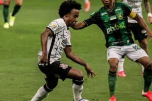 Corinthians empata na estreia de Willian e chega a 7 jogos invicto