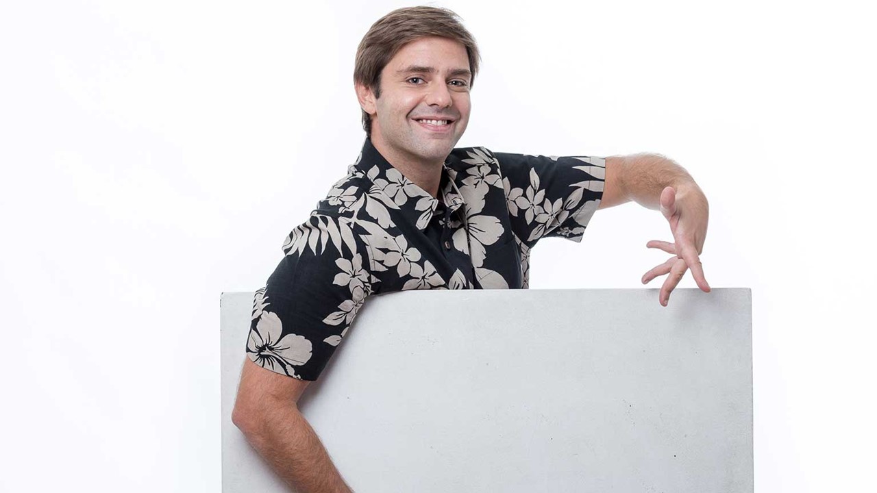 Fábio Rabin apresenta em "Tá Embaçado", em Piracicaba