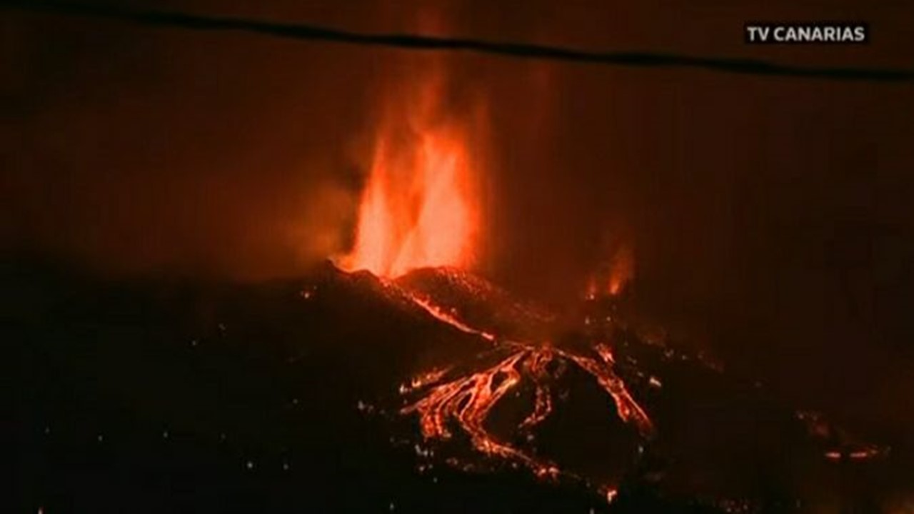 Vulcão entra em erupção nas ilhas Canárias