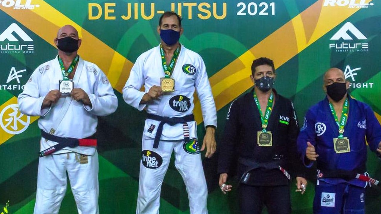 Adrien Domingues conquista dois ouros no Brasileiro de Jiu Jitsu