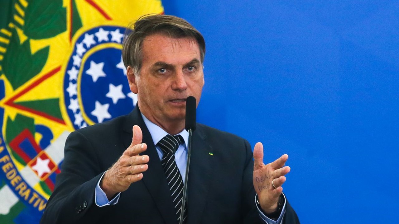 Bolsonaro diz que Brasil vai enfrentar problemas de abastecimento