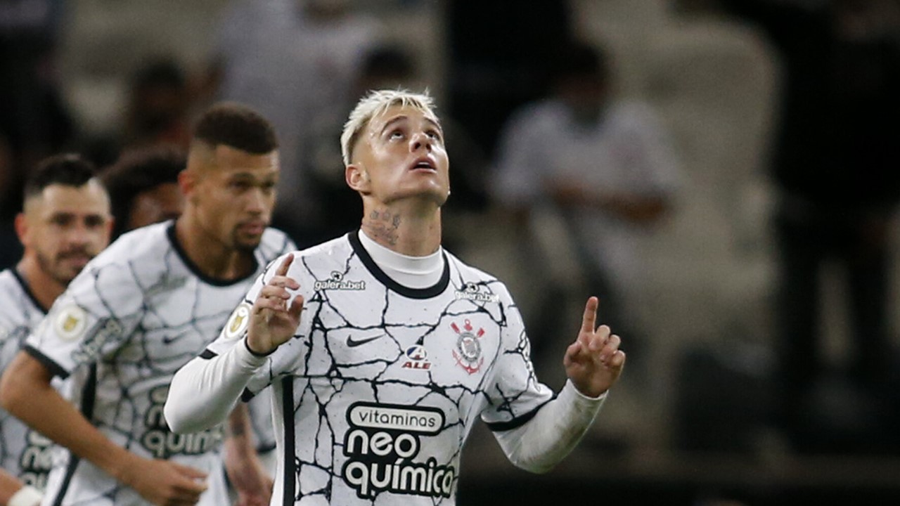 Corinthians vence Bahia pelo Brasileirão