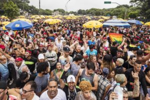 São Paulo estuda fazer Carnaval sem restrições em 2022