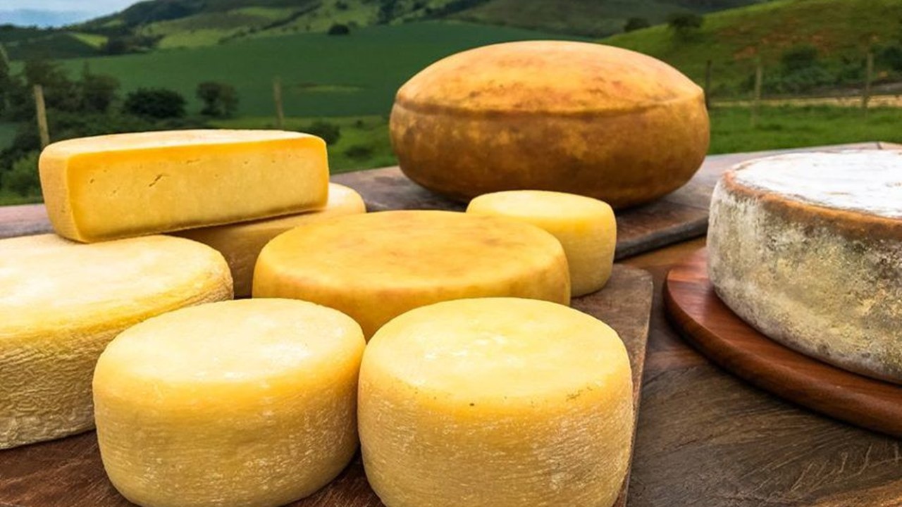 Seca derruba produção de queijo canastra em Minas Gerais