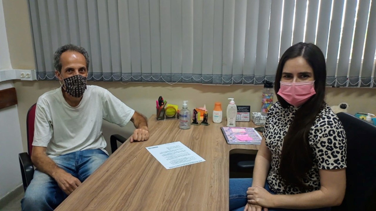 Vereadora Tati Lopes se reúne com especialista em comportamento animal
