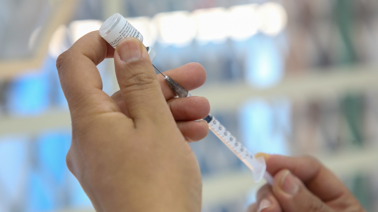 SP anuncia antecipação da campanha de vacinação contra a gripe