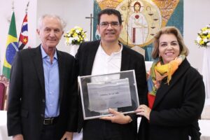 Padre Edmilson e Olga Concolato recebem título de cidadãos limeirenses