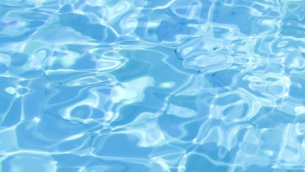 Prefeitura de Limeira abre inscrições para aulas de natação e hidroginástica