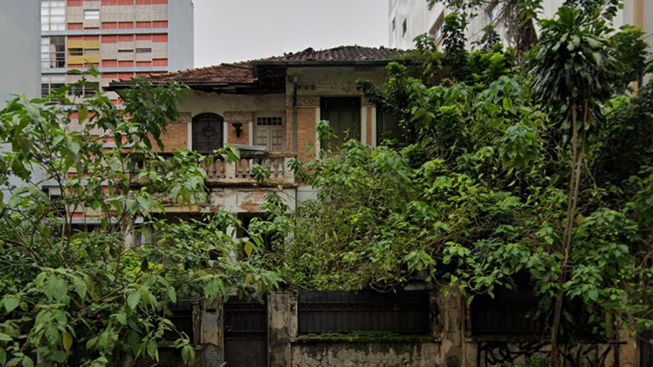 A Mulher da Casa Abandonada