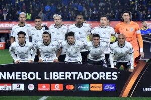 Corinthians bate Boca nos pênaltis e avança às quartas da Libertadores