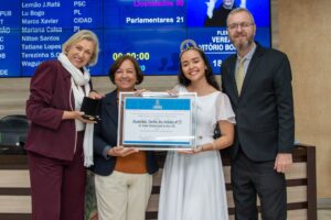 Assembleia Jardim das Acácias recebe Diploma de Gratidão da Cidade de Limeira