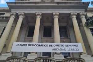 OAB SP participa de ato em defesa da democracia e do Estado de Direito