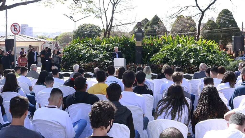 Prefeito Mario Botion prestigia comemorações de 60 anos do Senai de Limeira