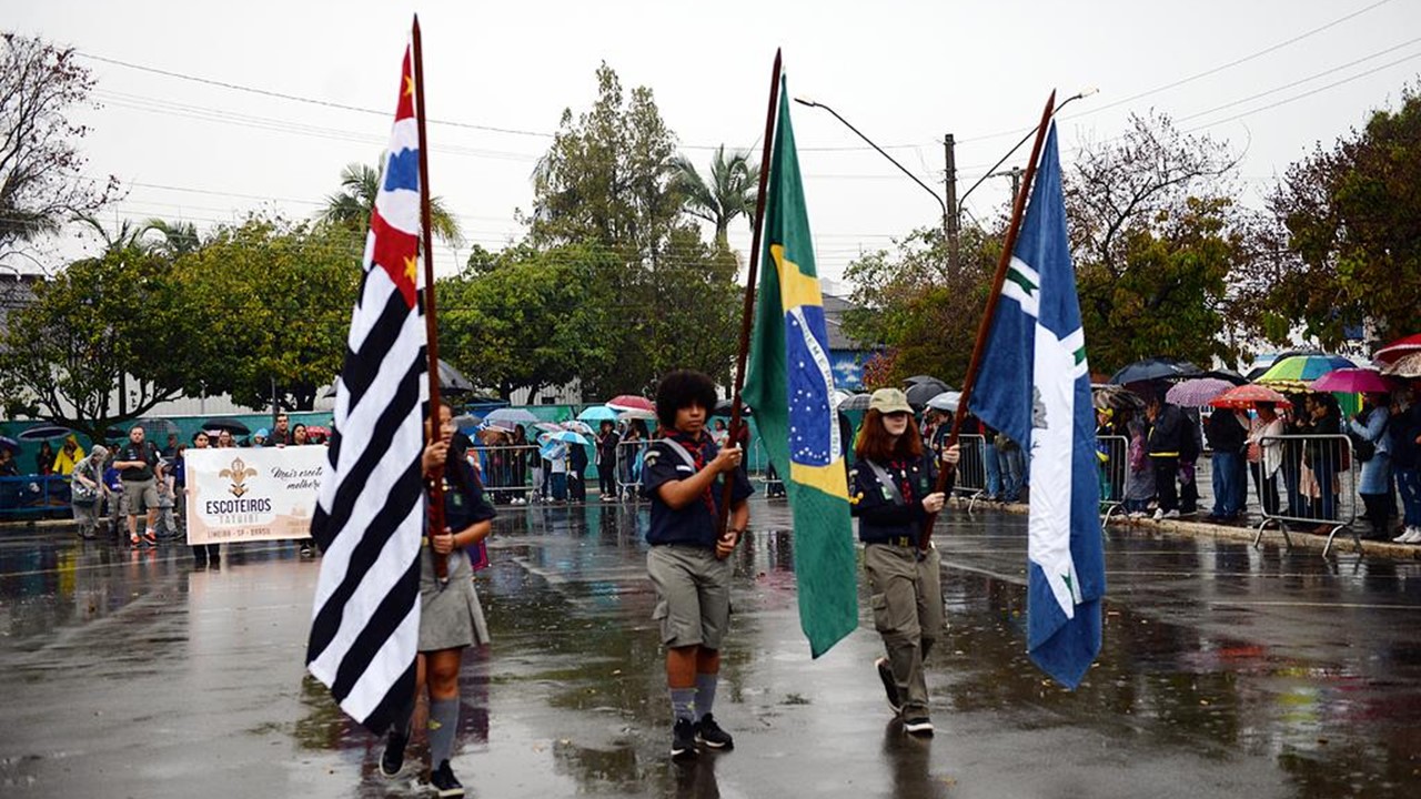 Parada Cívica leva população ao Parque Cidade em Limeira