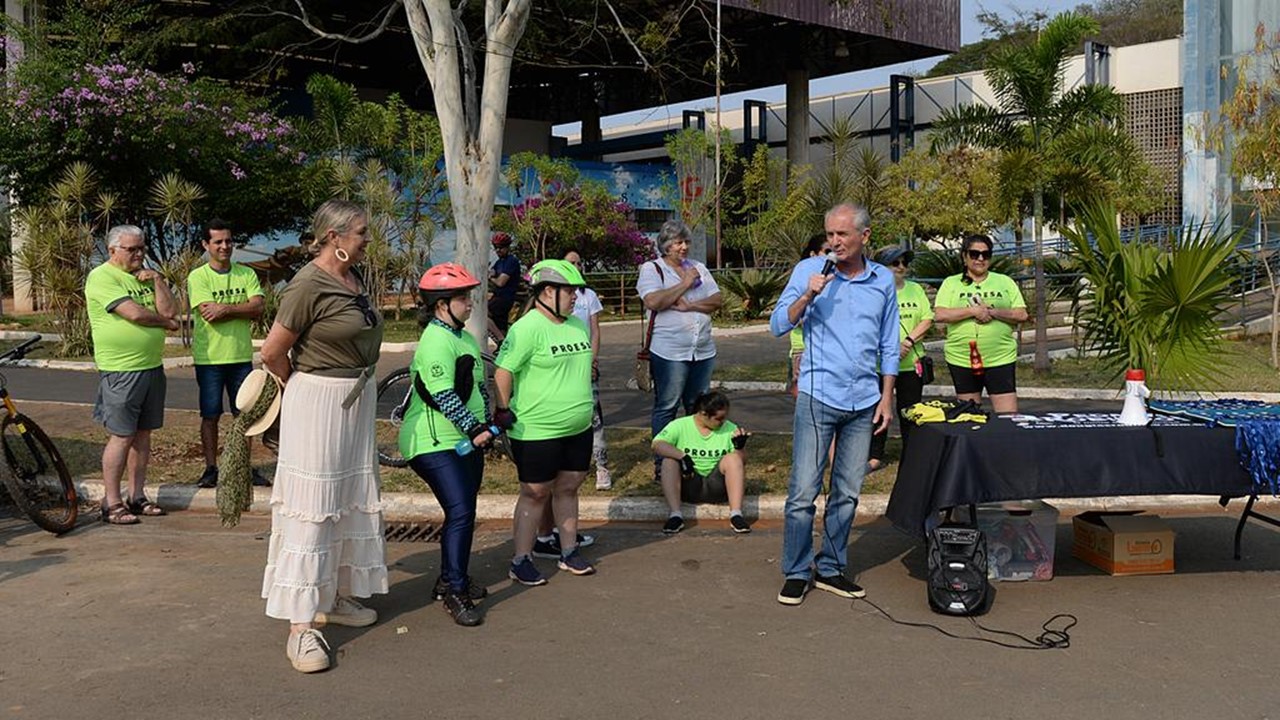 Passeio Ciclístico do Proesa reúne 80 participantes no Parque Cidade