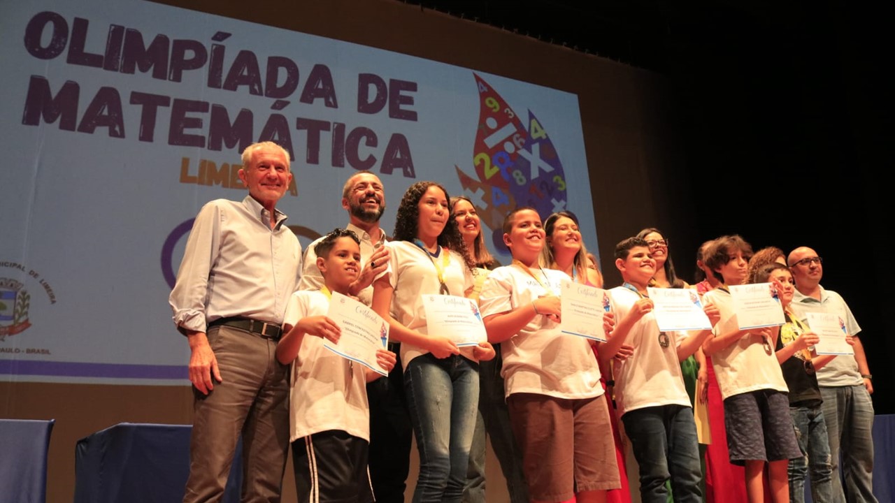 Botion acompanha último dia de premiação da Olimpíada de Matemática