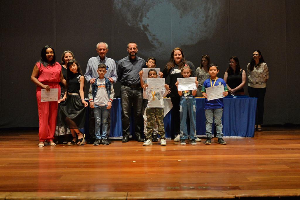 Alunos de Limeira são premiados na Olimpíada Brasileira de Astronomia e Astronáutica