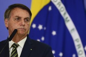 Bolsonaro convoca reunião de despedida e planeja ir para os EUA até sexta