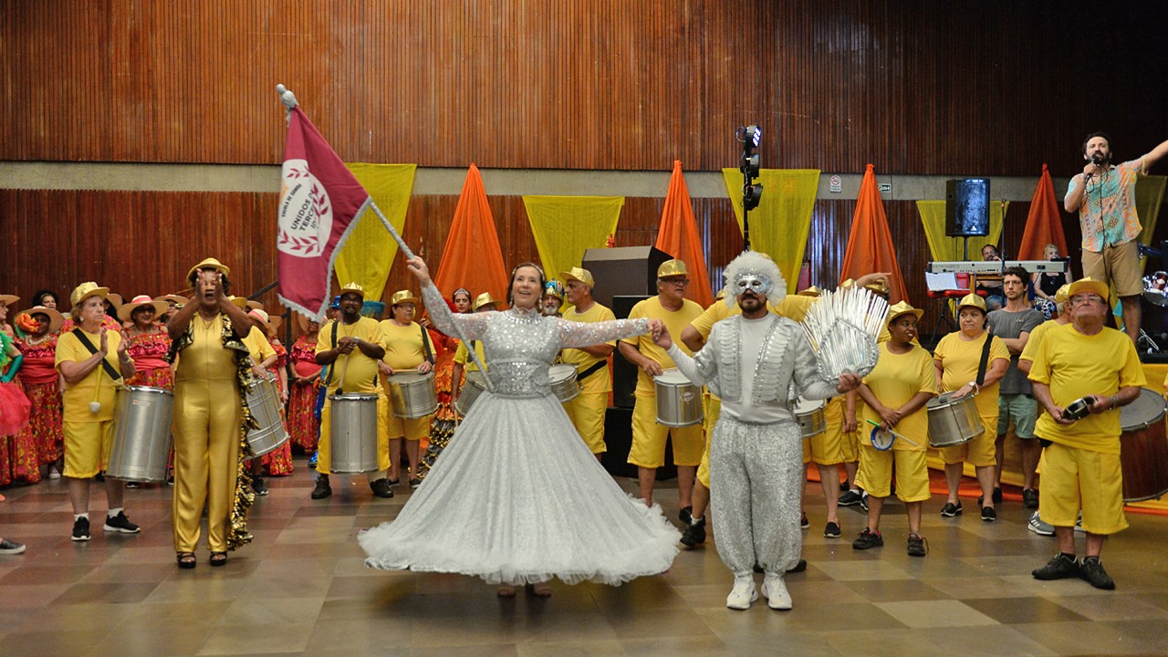 Baile da Terceira Idade abre Carnaval 2023 em Limeira