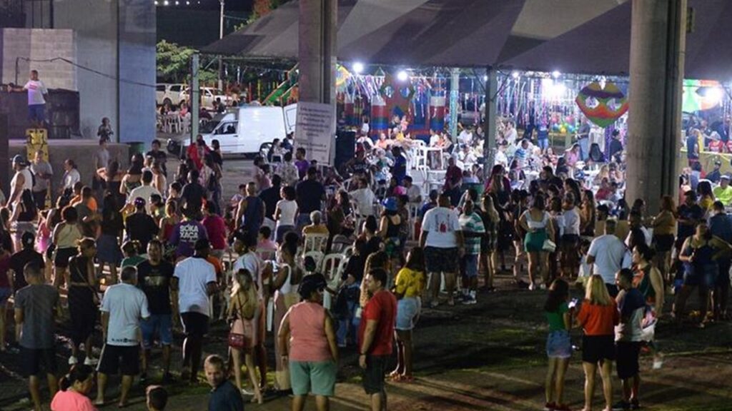 Carnaval no Parque Cidade de Limeira continua nesta terça-feira (21)