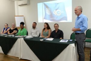 Mario Botion participa de lançamento de concurso de redação da USTL