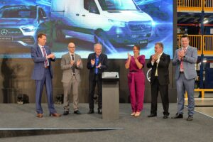 Mercedes-Benz investe R$ 76 milhões em Centro Logístico e gera 150 empregos em Limeira
