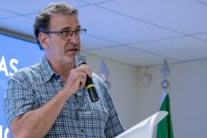 Pedido de impeachment do prefeito de Piracicaba, Luciano Almeida, é rejeitado. Após acalorado debate em plenário, pedido de impeachment é negado por um voto