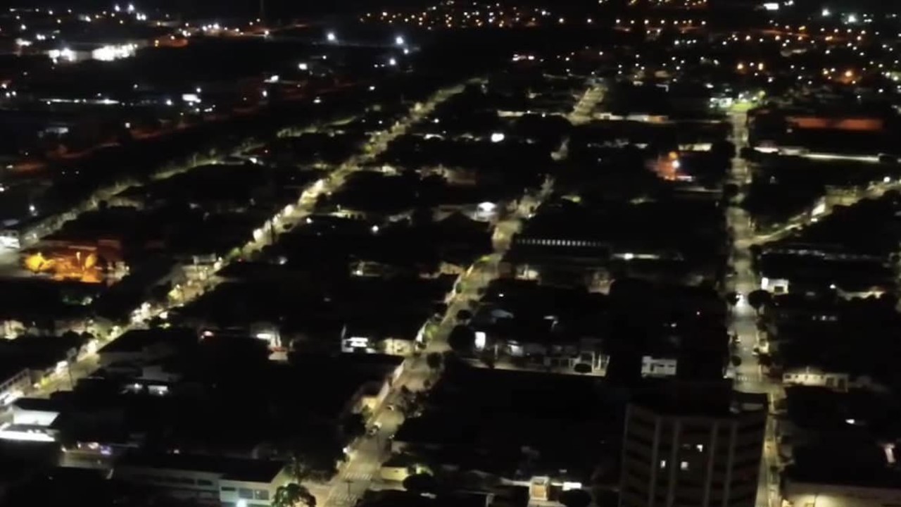 Cordeirópolis moderniza iluminação pública com troca de lâmpadas por LED