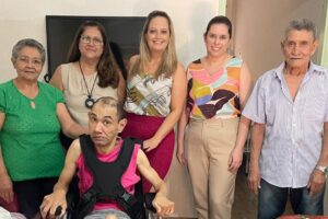 Fundo Social de Cordeirópolis faz doação de cadeira adaptada