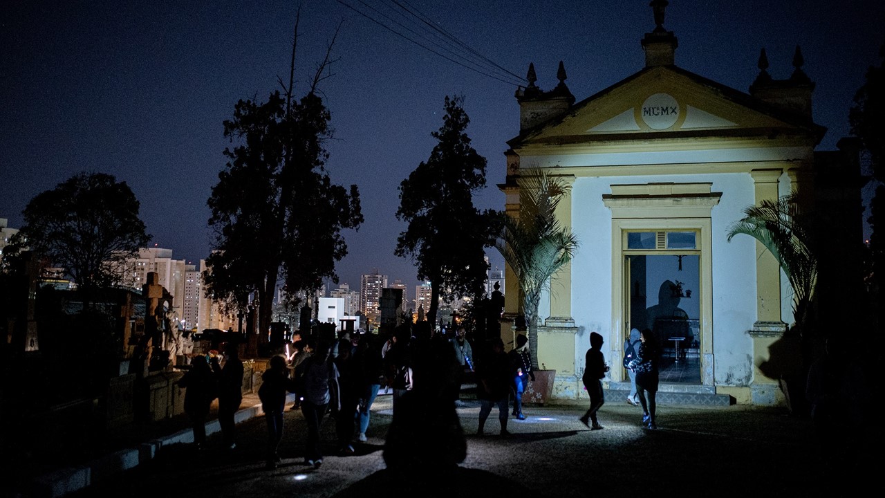 Cemitério da Saudade de Piracicaba tem roteiro noturno gratuito na sexta-feira (1°)