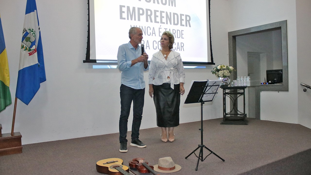 Prefeito e primeira-dama de Limeira prestigiam evento sobre empreendedorismo