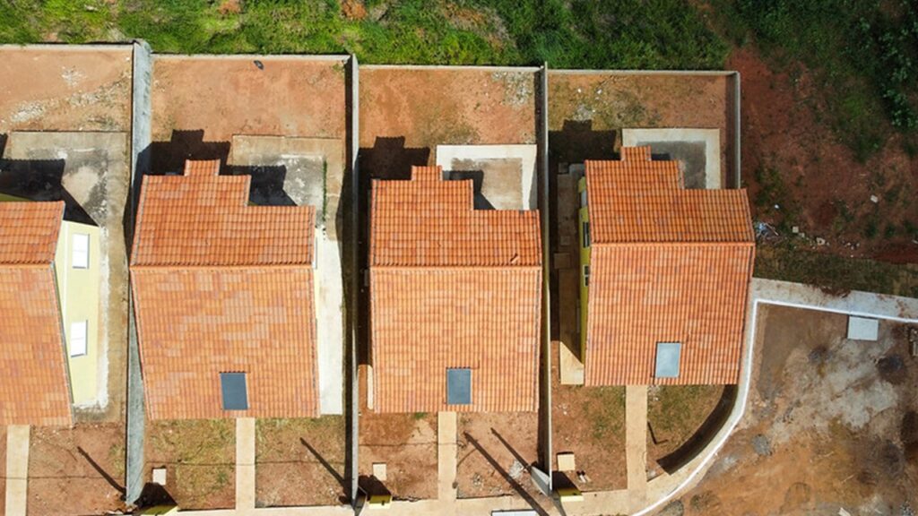 Governo de SP entrega 40 casas para famílias de baixa renda em Charqueada
