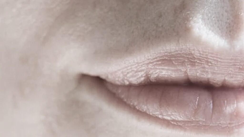 Seis passos de autoexame ajudam a identificar sinais de câncer bucal