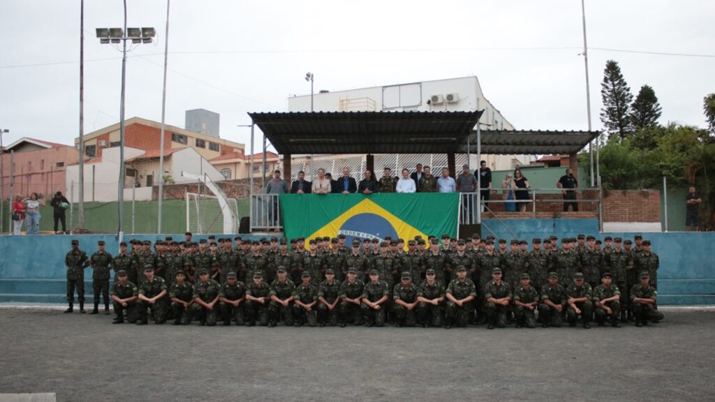 solenidade de matrícula dos atiradores do tiro de guerra de limeira